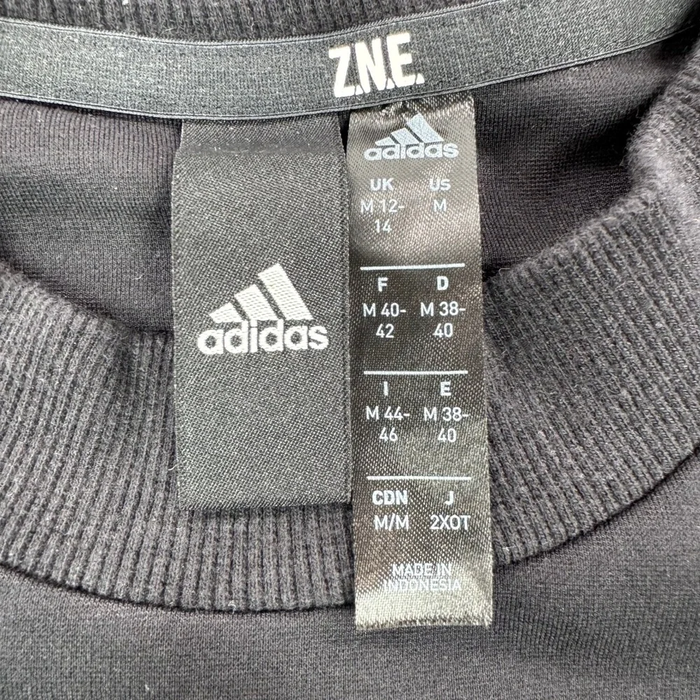 Adidas ZNE T-Shirt Mens Medium Black Short Sleeve Athletic Tee H22606